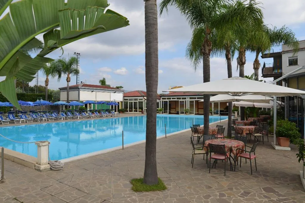 Pool, Atlantis Palace, Catania