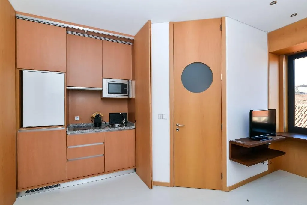 Room, Reis De Gaia, Porto
