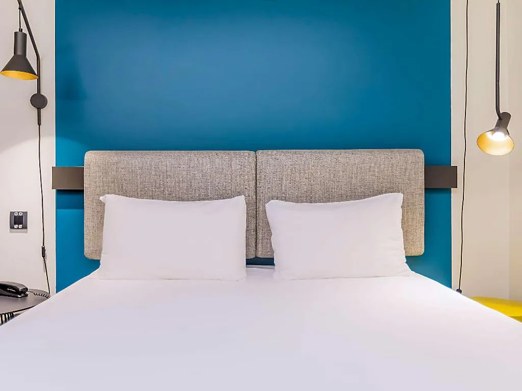 DOUBLE WITH DOUBLE BED Room, ibis Lisboa Alfragide, Lisbon