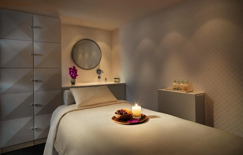 Sports and Entertainment, Andaz Amsterdam, Prinsengracht, By Hyatt, Amsterdam