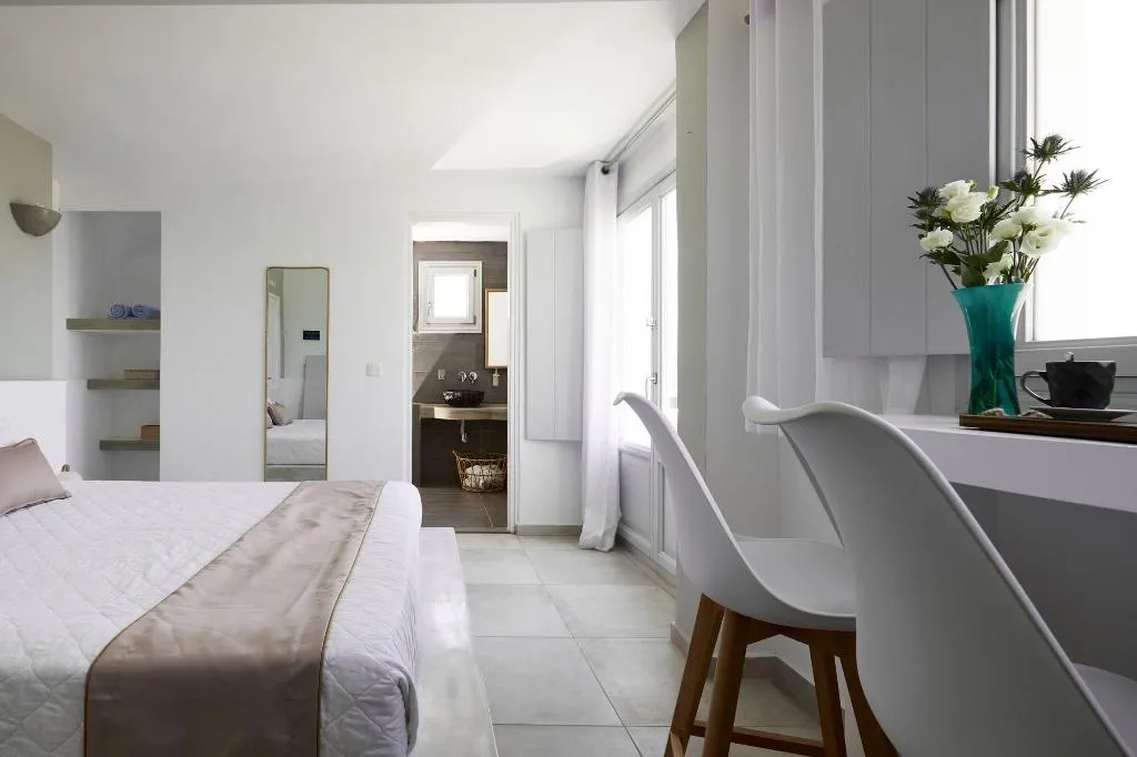 Room, Sunset Faros, Santorini