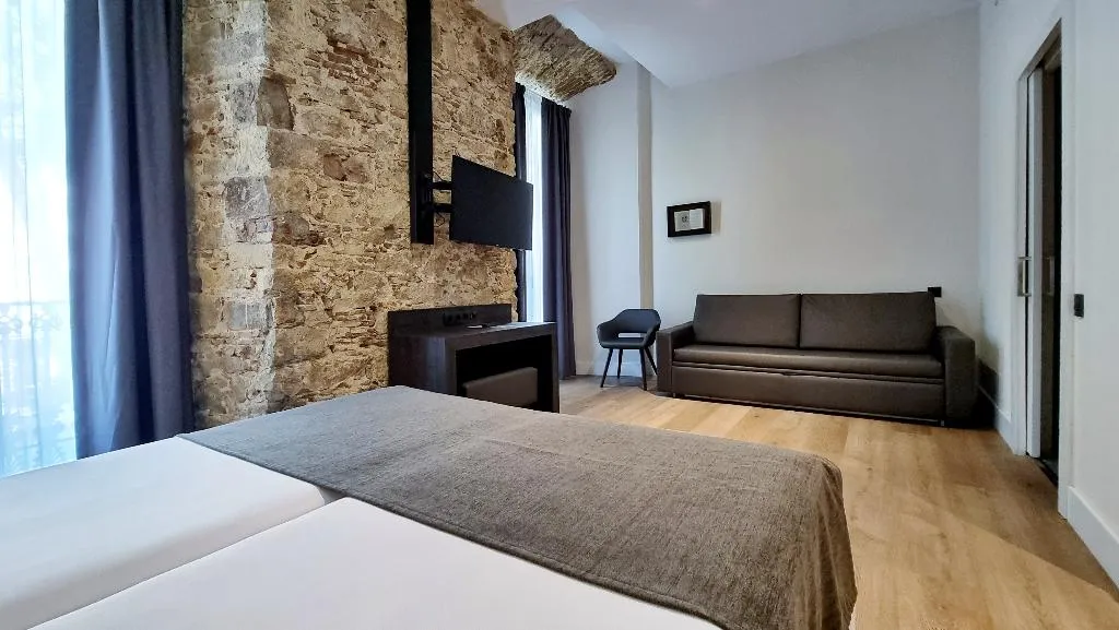 FAMILY ROOM CAPACITY 3 Room, Hotel Sant Agusti, Barcelona