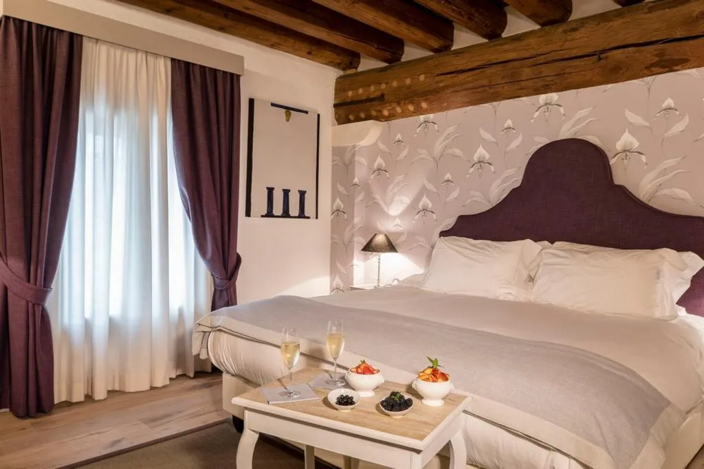DOUBLE SINGLE USE SUPERIOR Room, La Barchessa di Villa Pisani, Venice