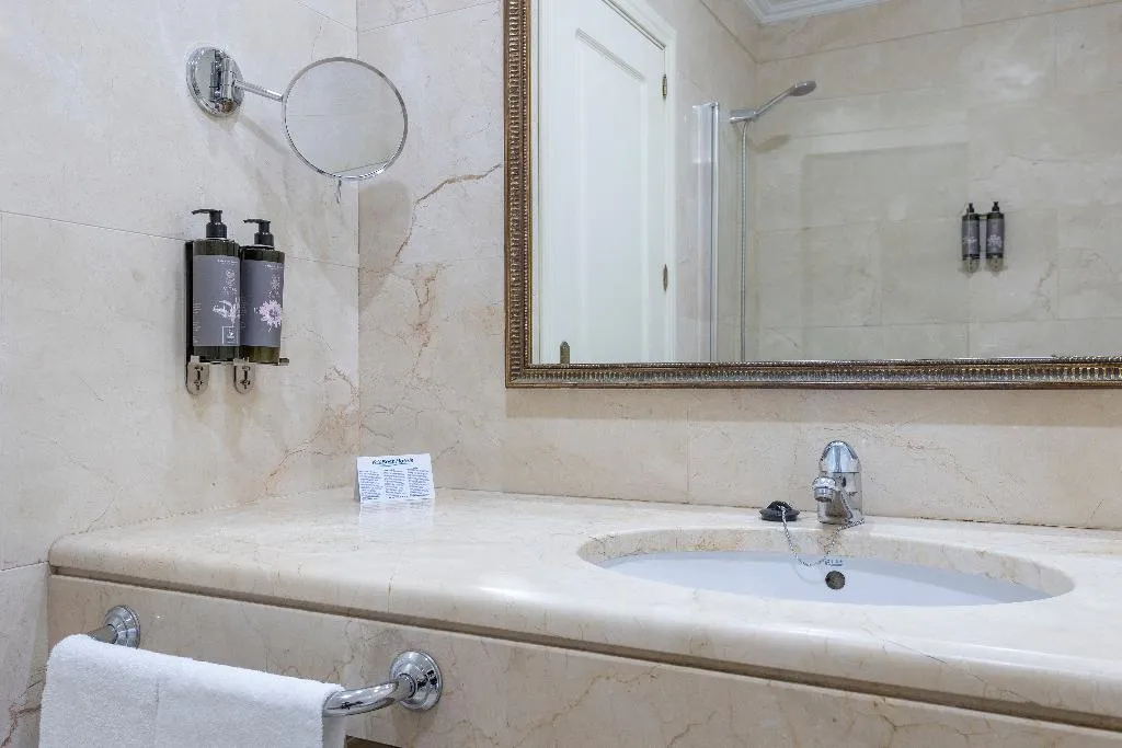 TRIPLE STANDARD Room, Best Osuna Madrid Feria, Madrid