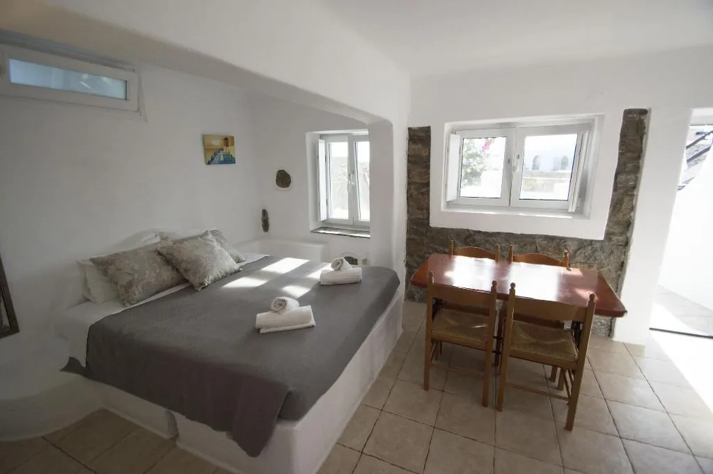 SUITE CAPACITY 7 Room, Villa Konstantin Rooms & Suites, Mykonos