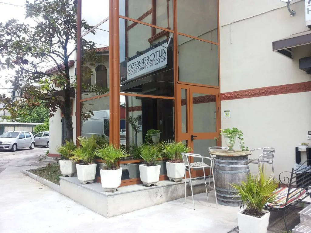 General view, Autoespresso, Venice