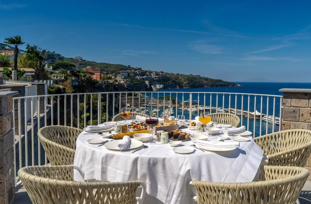 Restaurant, Lorelei Londres, Naples