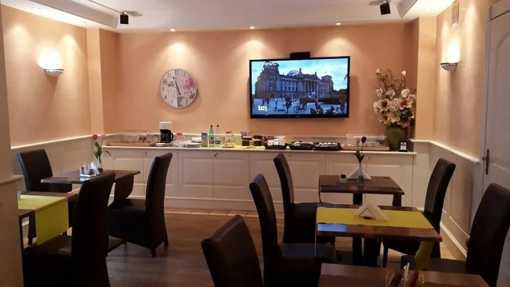 Restaurant, Hotel Mediterraneo, Naples