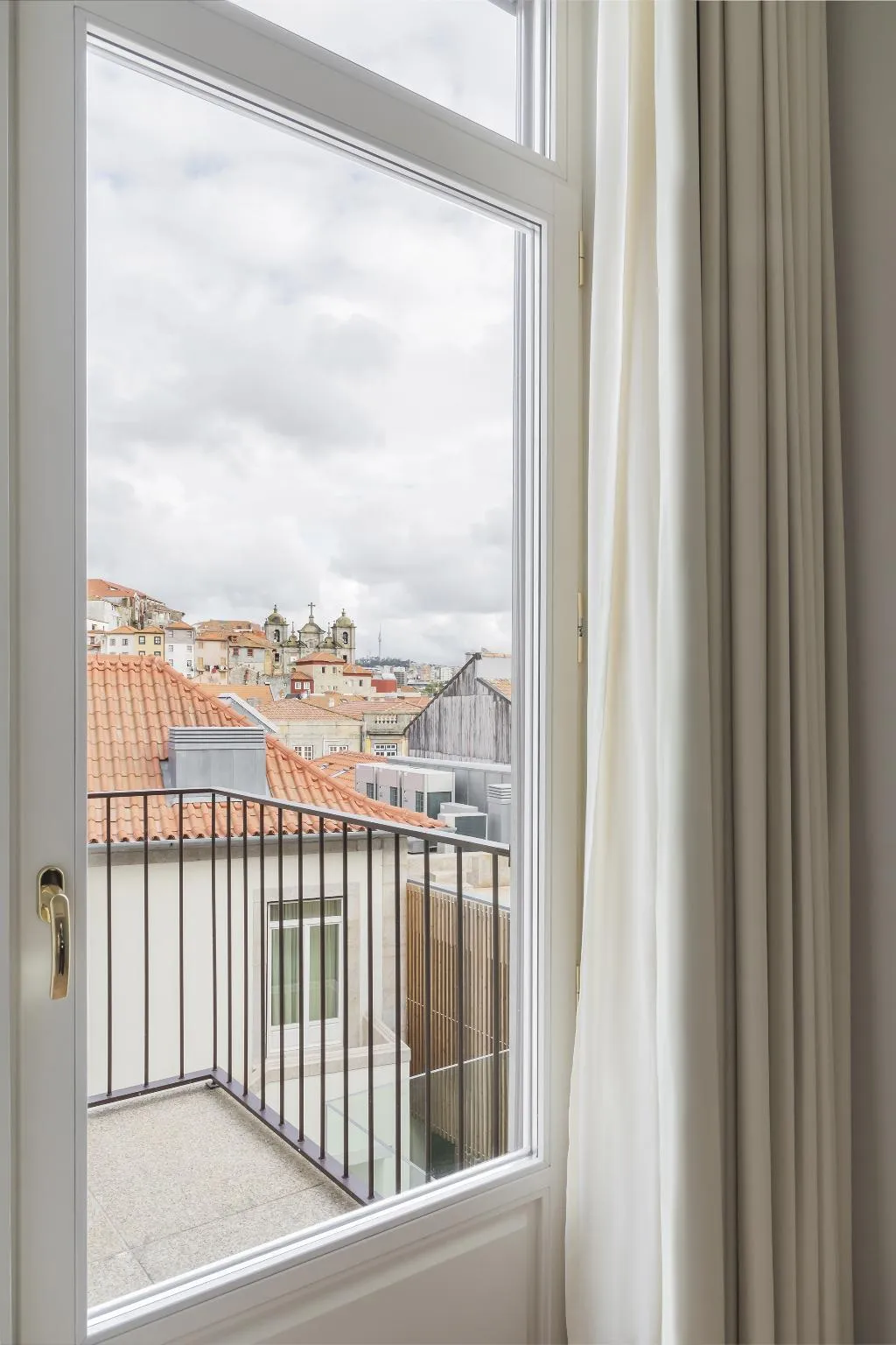SUITE WITH VIEWS Room, Vignette Collection  Casa da Companhia, Porto