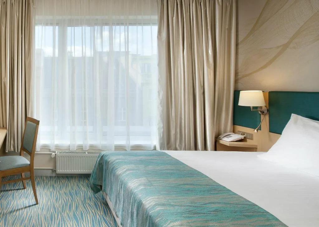 DOUBLE QUEEN SIZE BED Room, Holiday Inn Prague Congress Centre, Prague