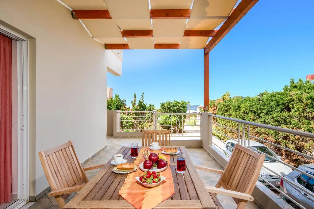 JUNIOR SUITE DELUXE WITH TERRACE Room, Stamatakis Boutique Studios, Crete