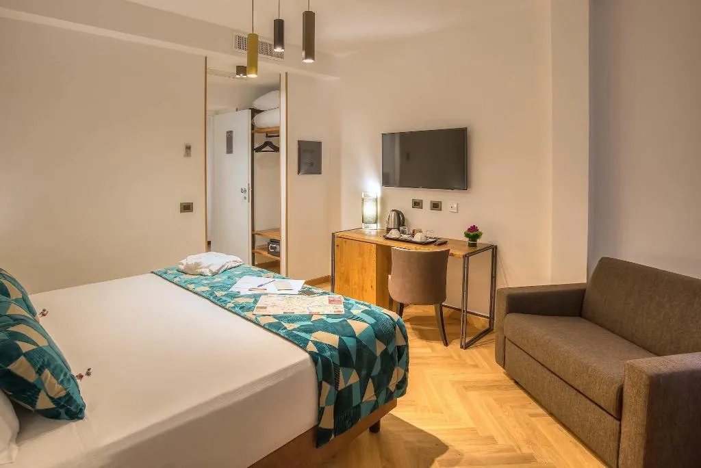 Room, Navona Essence Hotel, Rome