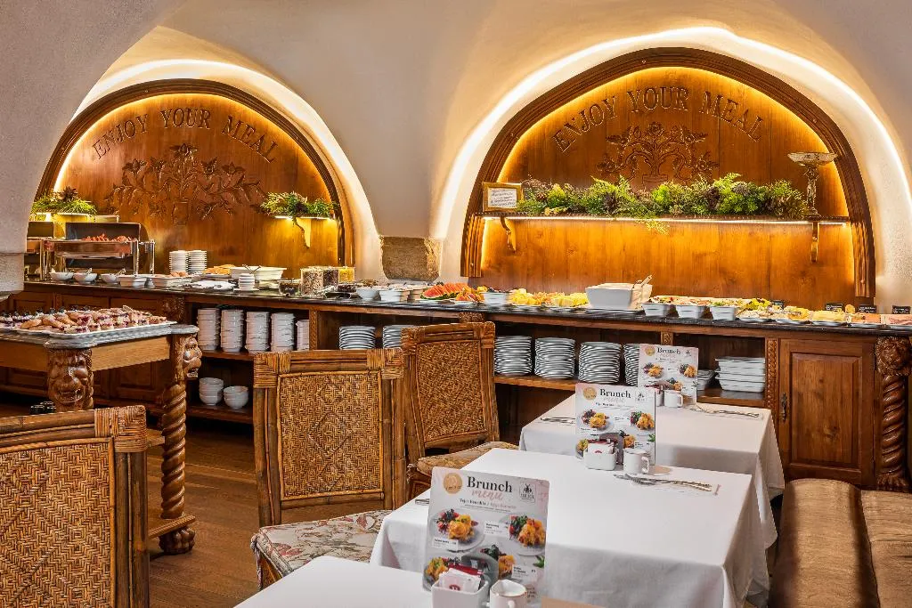 Restaurant, Iron Gate Hotel & Suites Prague by BHG, Prague