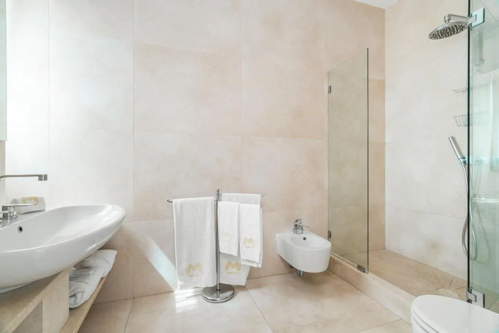 DOUBLE QUEEN SIZE BED Room, Villa Magia, Naples