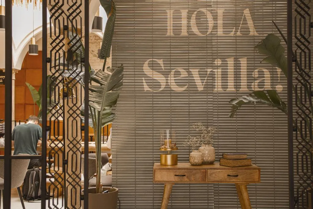 Lobby, Room Select Tetuán, Seville