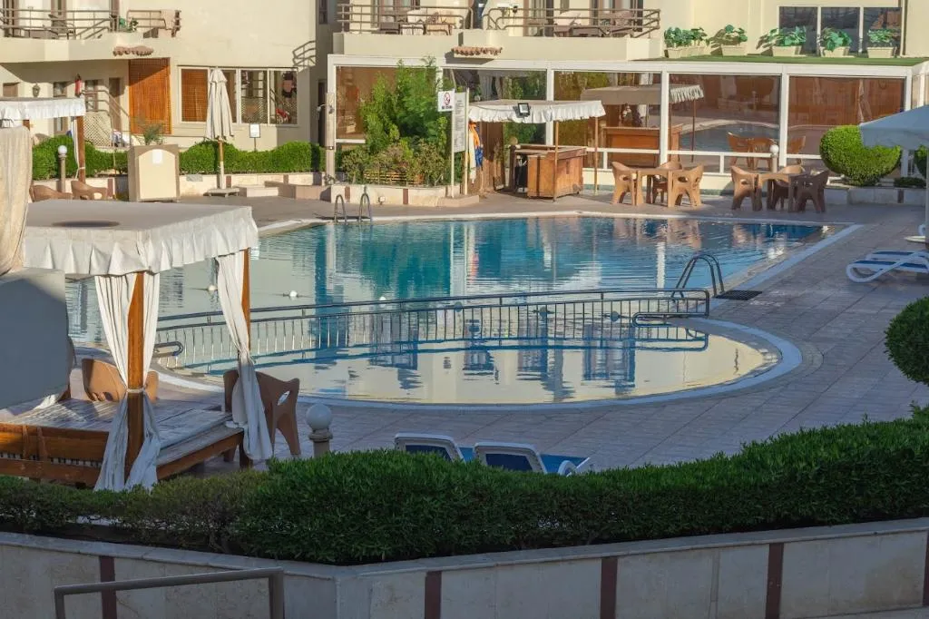 Pool, Cataract Layalina Hotel, Red Sea Riviera