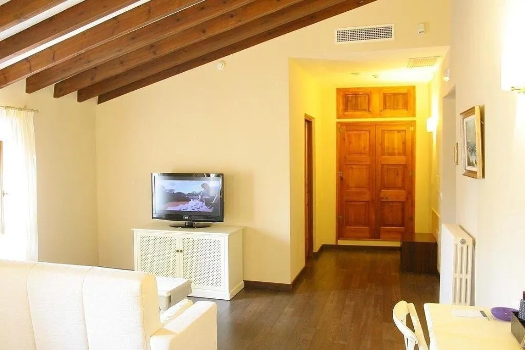 Room, Can Abril, Majorca