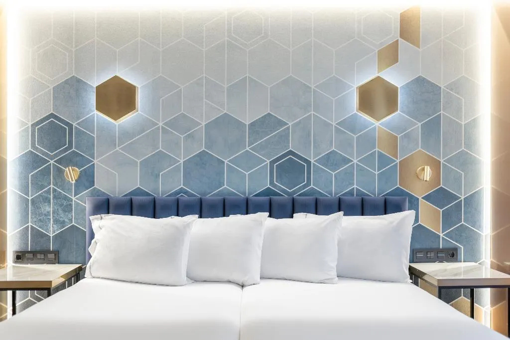 Double or Twin STANDARD Room, Eurostars Gran Madrid, Madrid