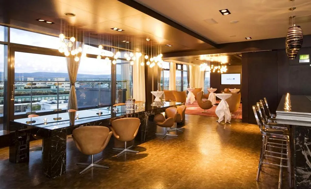 Bar, Radisson Blu Royal Hotel, Dublin, Dublin