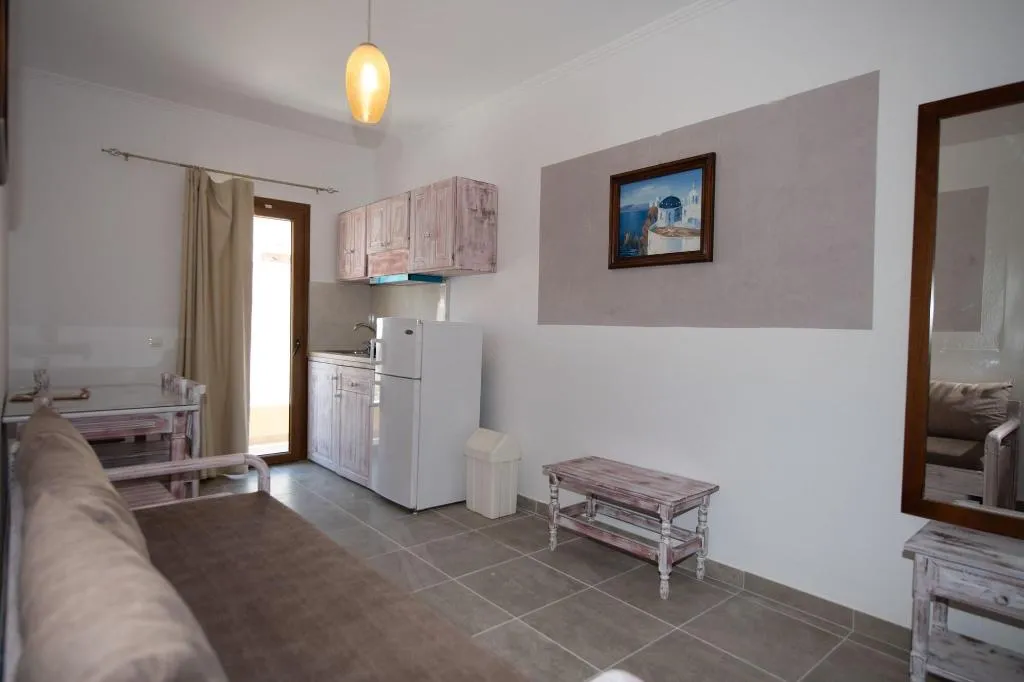 Room, Orfeas Apartments, Santorini