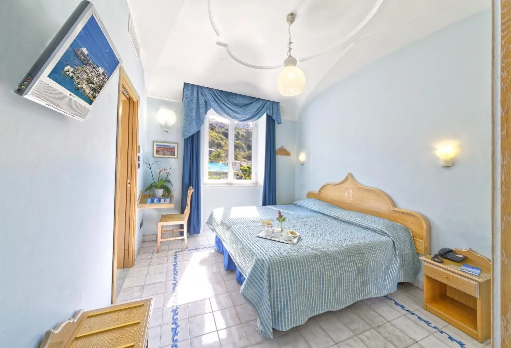Double or Twin STANDARD Room, Punta Imperatore, Naples