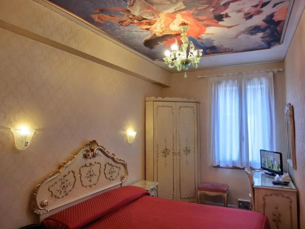 Room, Hotel Diana, Venice