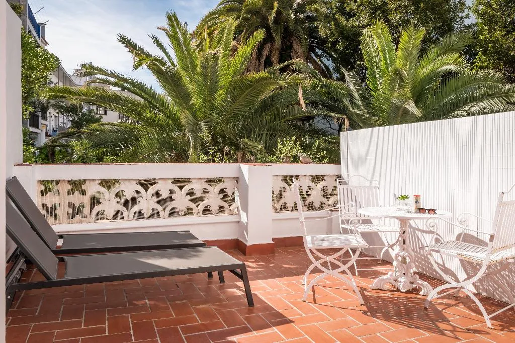 QUADRUPLE WITH TERRACE Room, Medium Romantic, Costa Brava