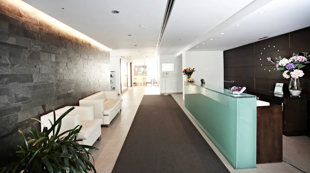 Lobby, Aimia, Majorca