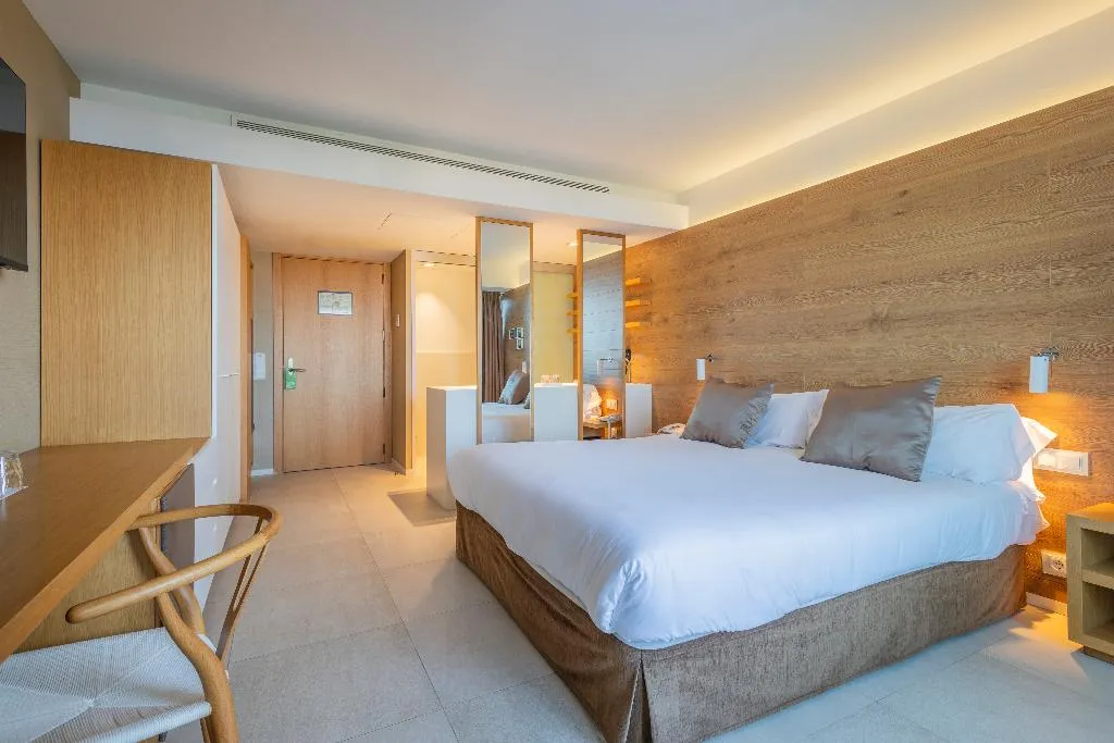 SINGLE DELUXE Room, Leonardo Boutique Hotel Port Portals - Adults only, Majorca