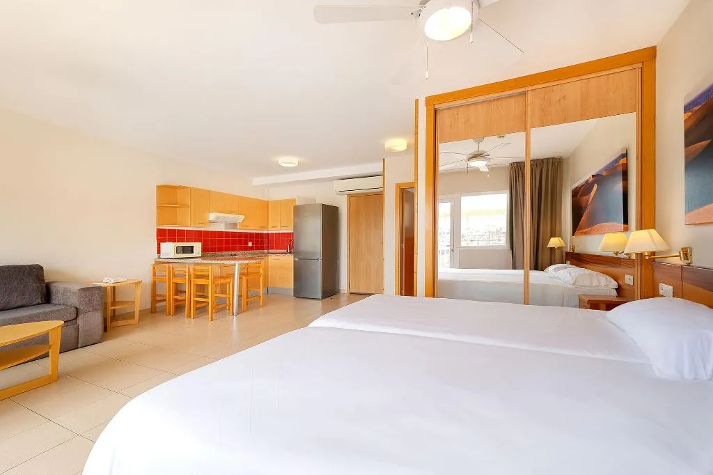 JUNIOR SUITE WITH BALCONY Room, Servatur Altamadores, Gran Canaria