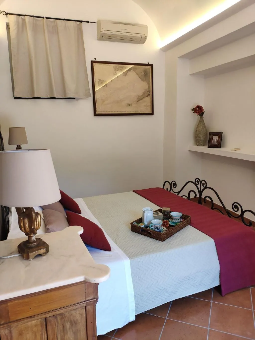 Room, Sweet Home Sorrento, Naples