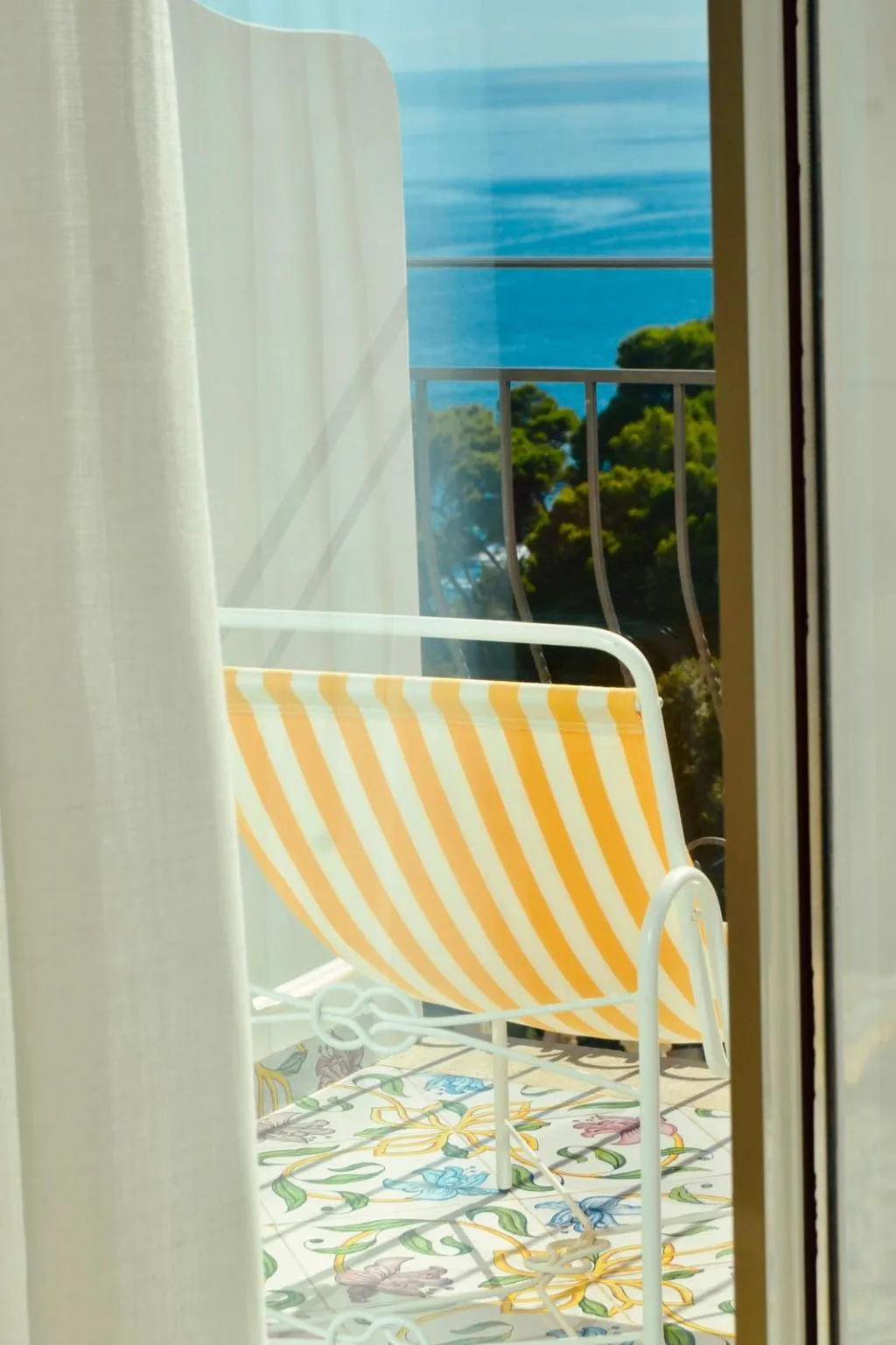 Terrace, La Floridiana, Naples