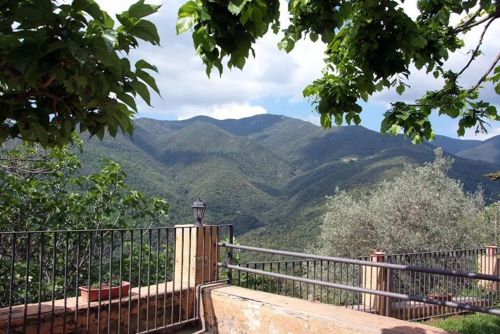 General view, Hostal Montserrat, Barcelona