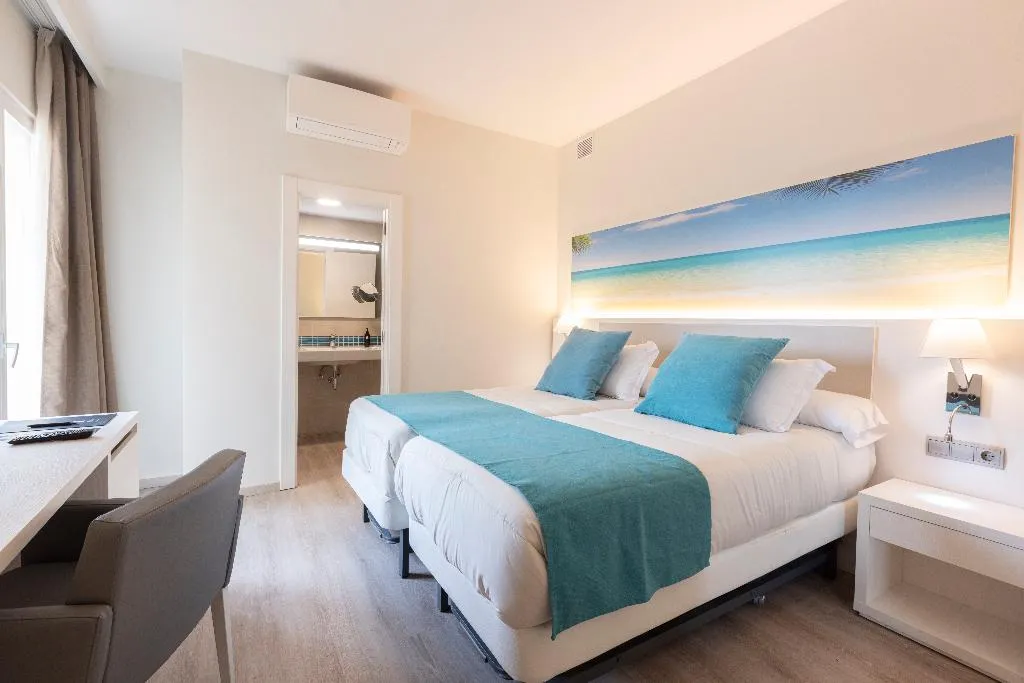 DOUBLE PREMIUM SUPERIOR Room, Invisa Hotel Es Pla, Ibiza