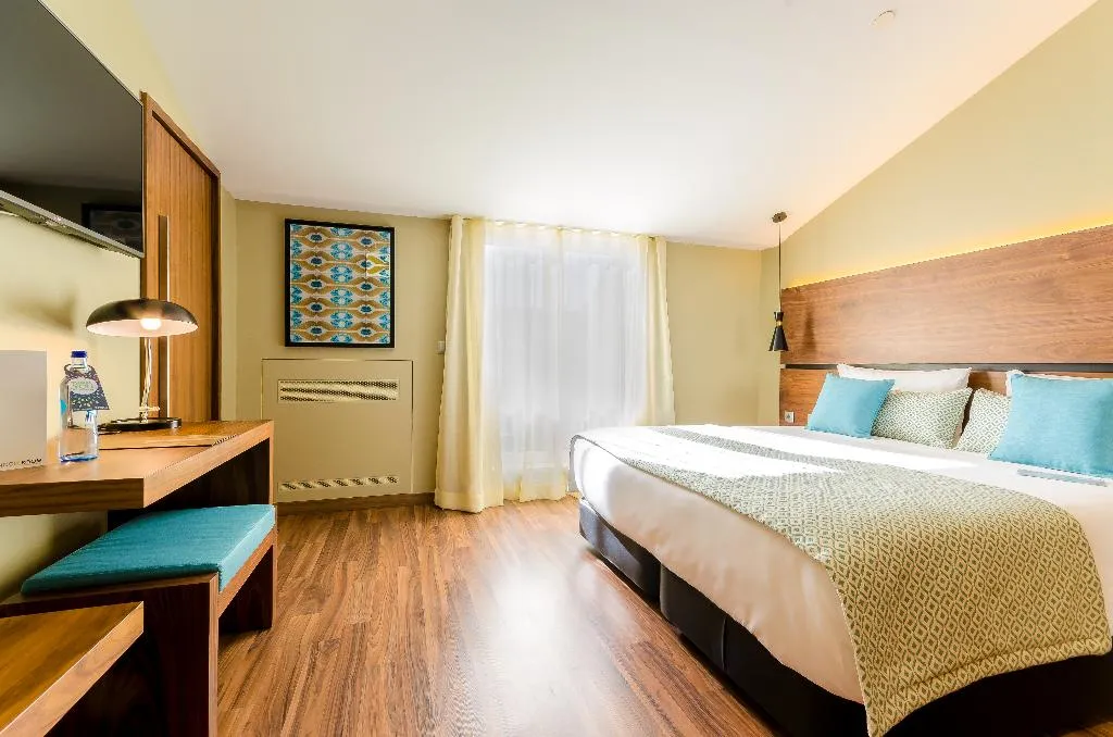 TRIPLE STANDARD Room, Vincci Liberdade, Lisbon
