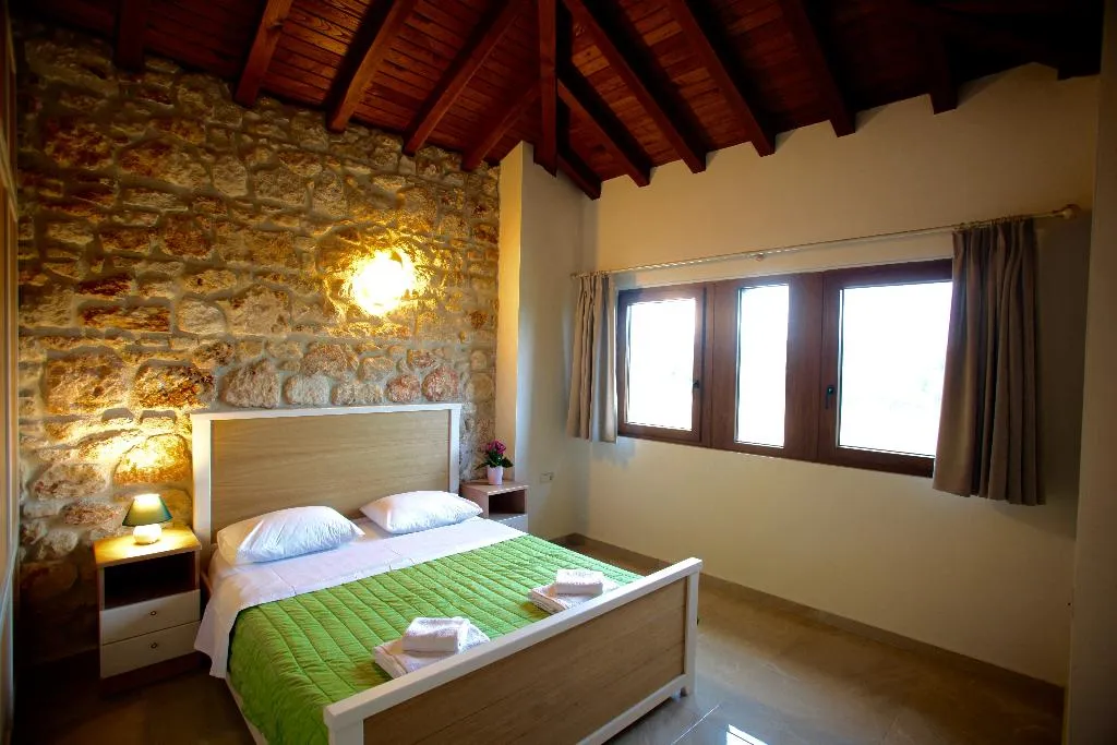 VILLA THREE BEDROOMS WITH PRIVATE POOL Room, Fruit Garden Villas, Halkidiki