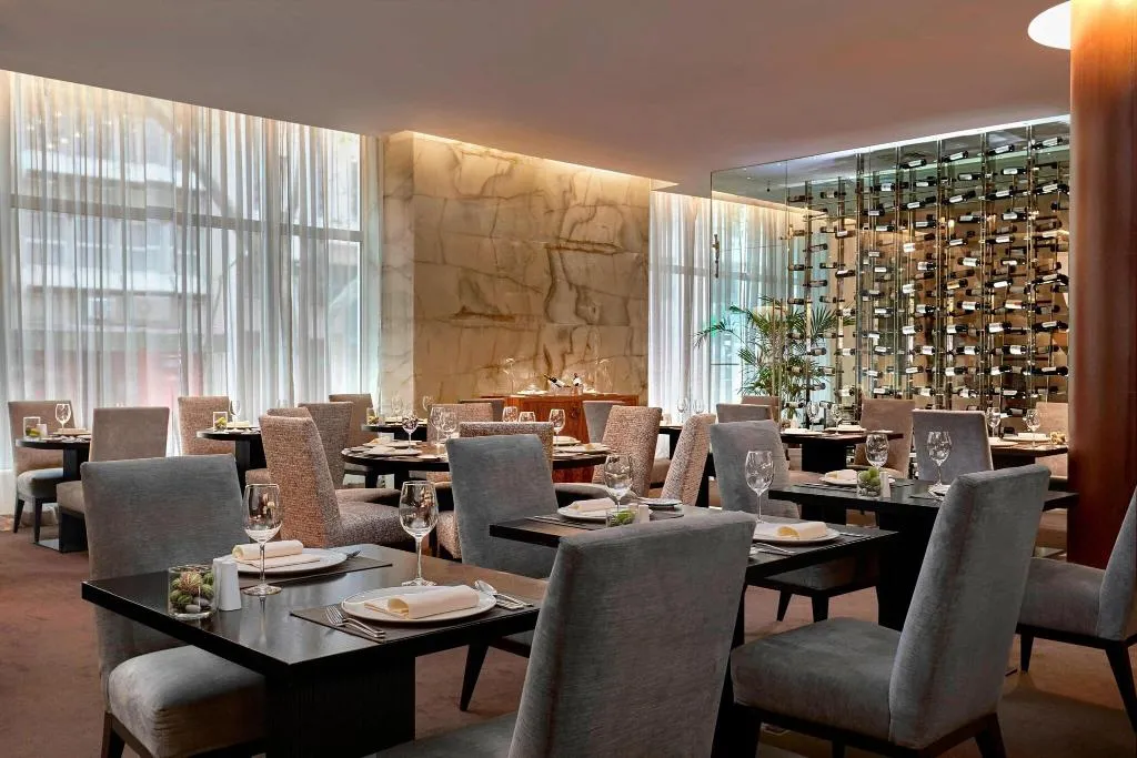 Lobby, Sheraton Lisboa Hotel & Spa, Lisbon