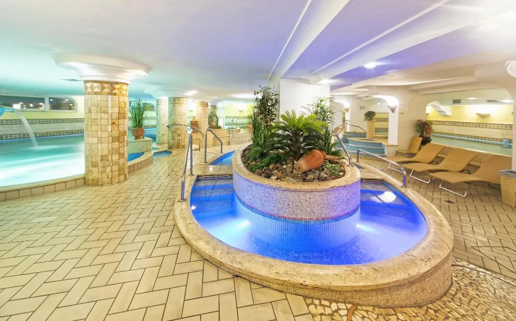 Sports and Entertainment, Hotel Tritone Resort & Spa, Naples