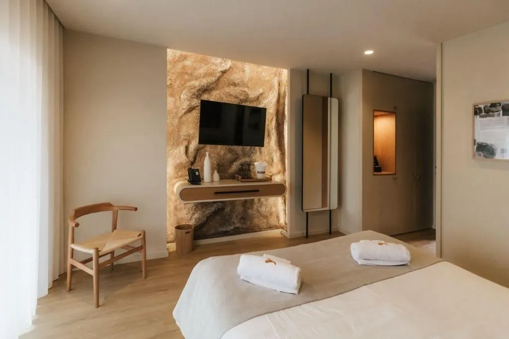 Room, Pousadela Village, Porto