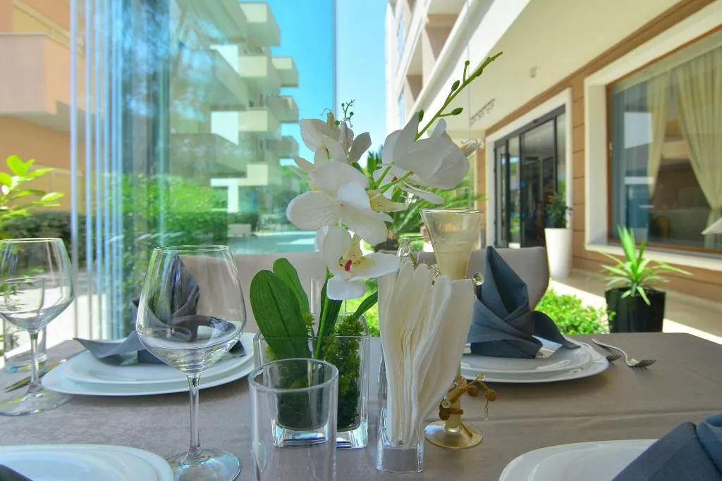 Restaurant, Sandy Beach Resort, Durres