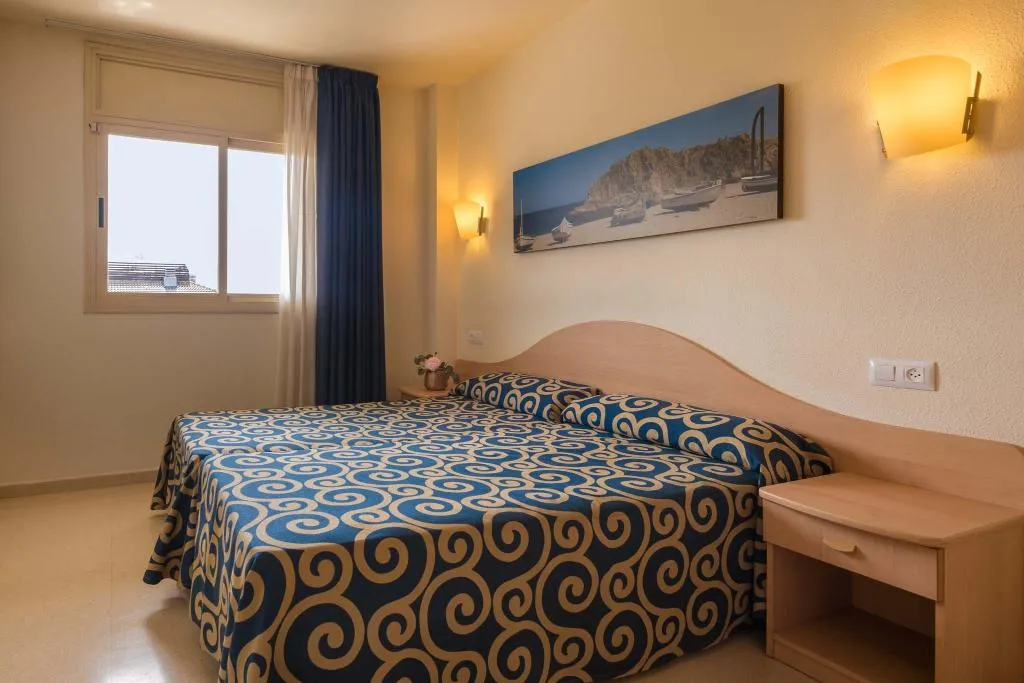 SINGLE STANDARD Room, htop Royal Sun Suites, Costa Brava