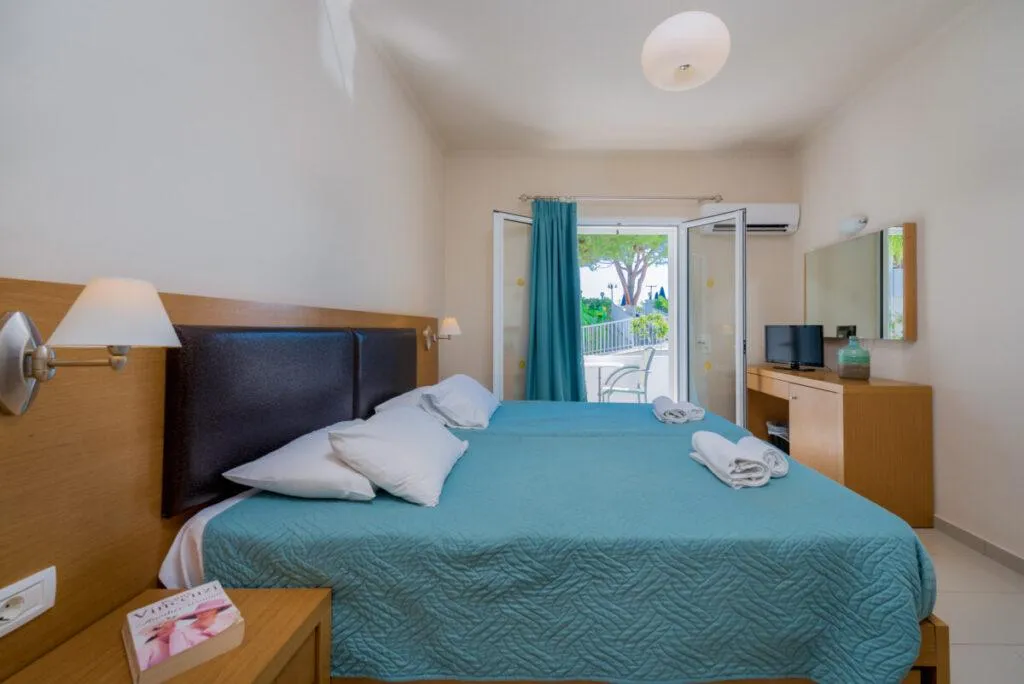 TWIN SUPERIOR WITH BALCONY Room, Dennys Inn, Zante