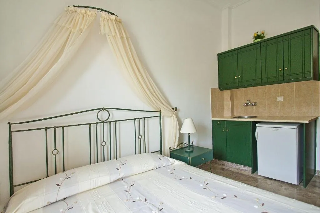 Room, Ifestia, Santorini