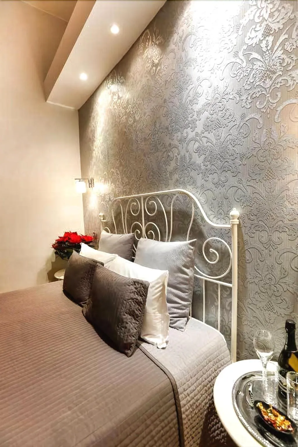 Room, Vanella Rome Domus, Naples