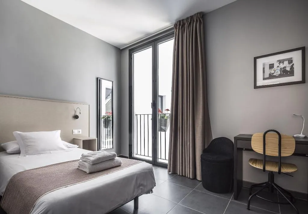 Room, Catalina Suites San Nicolas 3*, Valencia