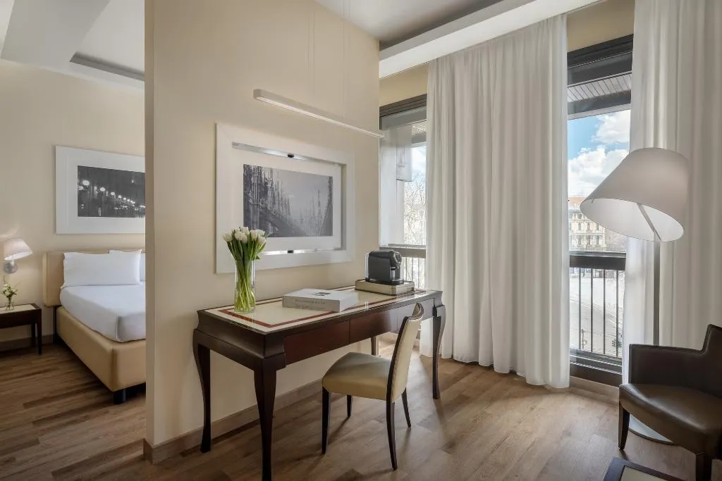 JUNIOR SUITE CAPACITY 3 Room, UNA HOTELS Cusani Milano, Milan