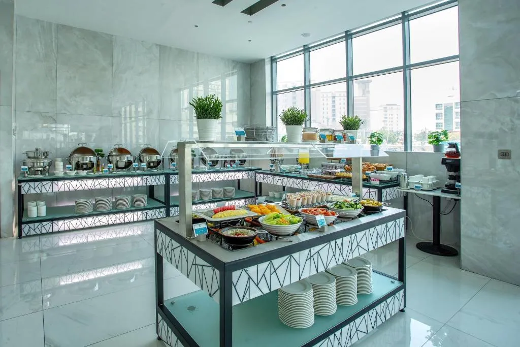 Restaurant, City Avenue Al Reqqa Hotel, Dubai