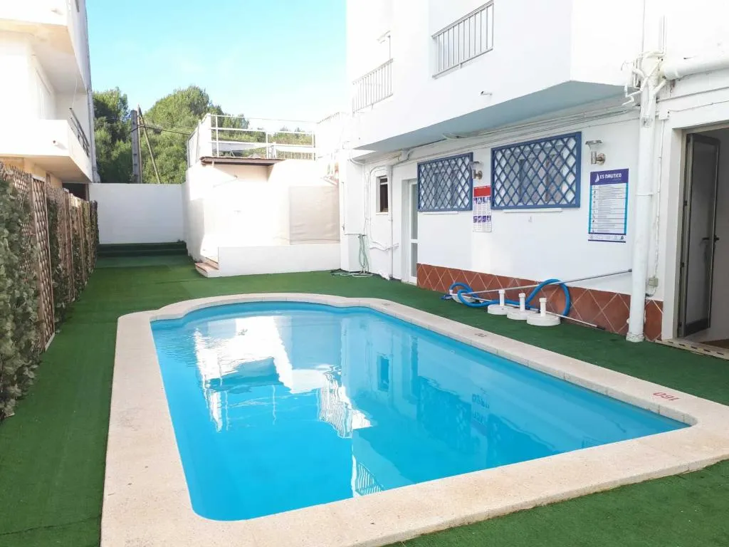 Pool, Es Nautico Suites, Majorca