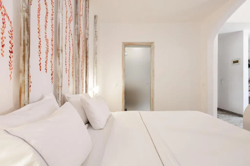 DOUBLE DELUXE TWO BEDS Room, The Museum Project Oia, Santorini