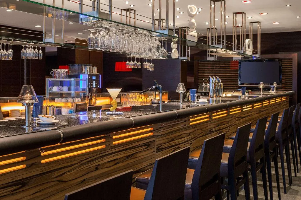 Bar, NH Danube City, Vienna